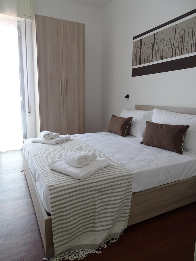 בלריה-איגאה מרינה Hotel Al Nuovo Porto מראה חיצוני תמונה