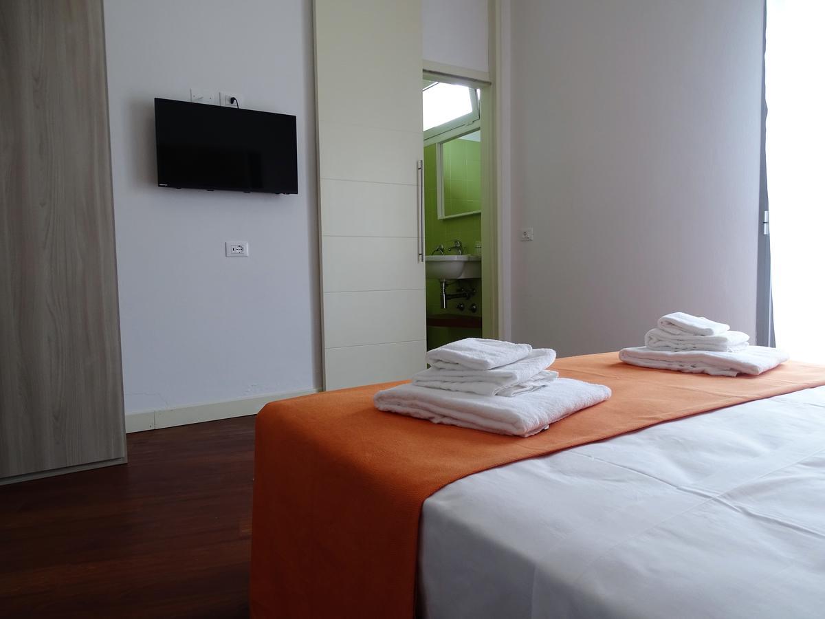 בלריה-איגאה מרינה Hotel Al Nuovo Porto מראה חיצוני תמונה