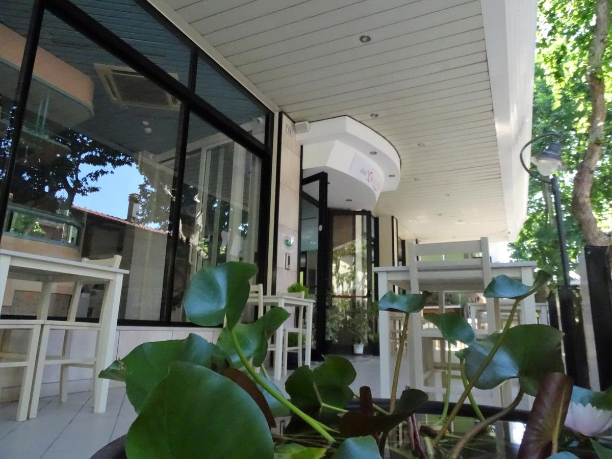 בלריה-איגאה מרינה Hotel Al Nuovo Porto מראה חיצוני תמונה